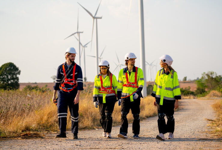 In clean energy mad dash, union-scale jobs look for place
